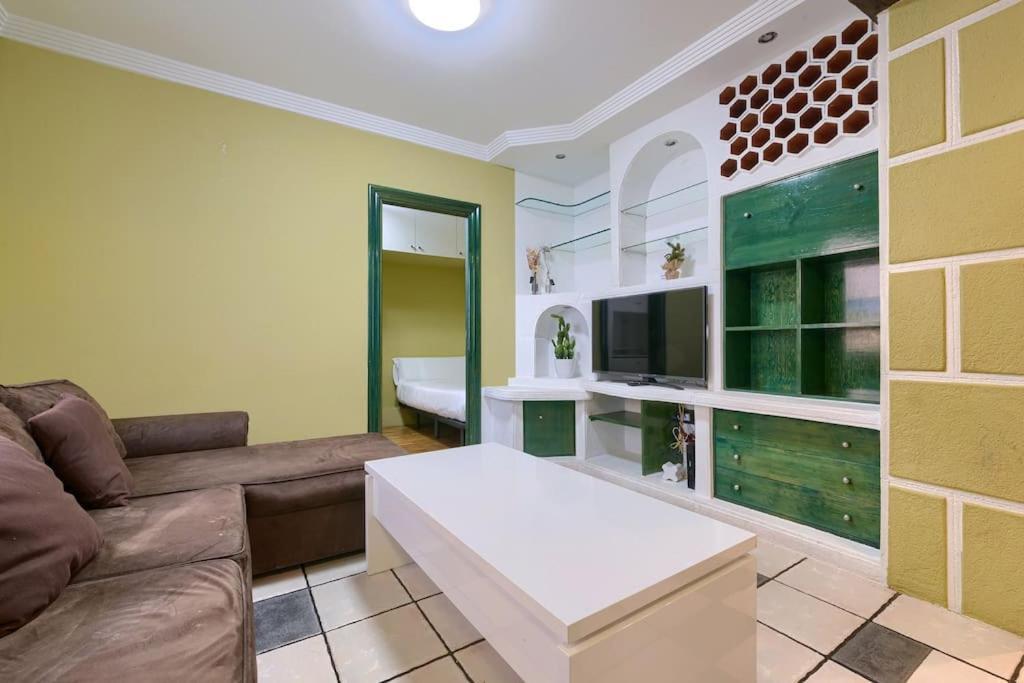 San Mames Football & Parking Bilbao Bagian luar foto