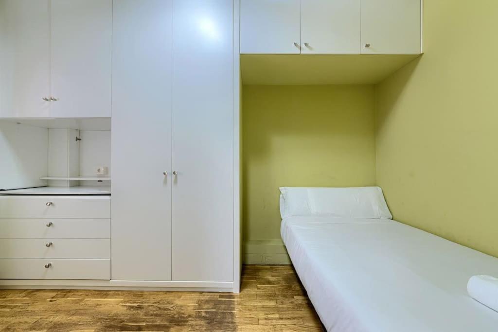 San Mames Football & Parking Bilbao Bagian luar foto